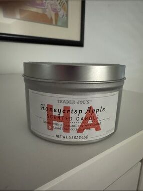 Trader Joe's Honeycrisp Apple Scented Candle - Silver Tin